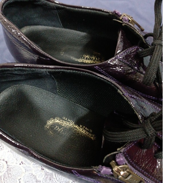 靴 ☆ヨシノヤ 銀座TOKYO ウォーキングシューズ 約22.5cm 紫 エナメ レディースの靴/シューズ(スニーカー)の商品写真