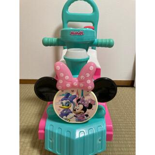 ディズニー(Disney)のミニー　チューチュートレイン　電車　足蹴り　手押し　乗用玩具(電車のおもちゃ/車)