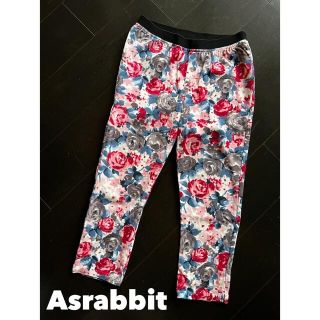 エーズラビット(Asrabbit)のエーズラビット【1回着用】Fサイズ（M〜Lくらい）花柄レギパン(カジュアルパンツ)