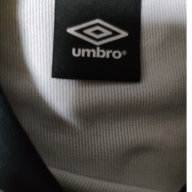 UMBRO(アンブロ)のアンブロ　スウェット　140㌢ キッズ/ベビー/マタニティのキッズ服男の子用(90cm~)(Tシャツ/カットソー)の商品写真