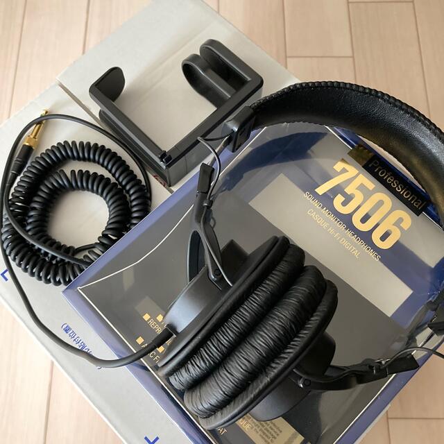 SONY MDR-7506 スマホ/家電/カメラのオーディオ機器(ヘッドフォン/イヤフォン)の商品写真