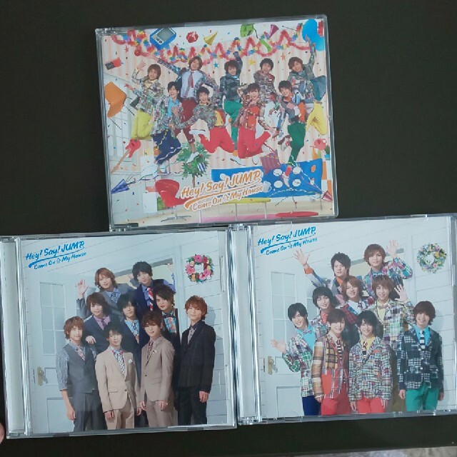 Hey! Say! JUMP(ヘイセイジャンプ)のHey! Say! JUMP  JUMP　WORLD　2012 DVD エンタメ/ホビーのDVD/ブルーレイ(ミュージック)の商品写真