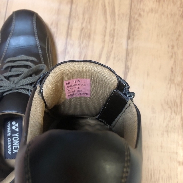 YONEX(ヨネックス)のヨネックス　パワークッション レディースの靴/シューズ(スニーカー)の商品写真
