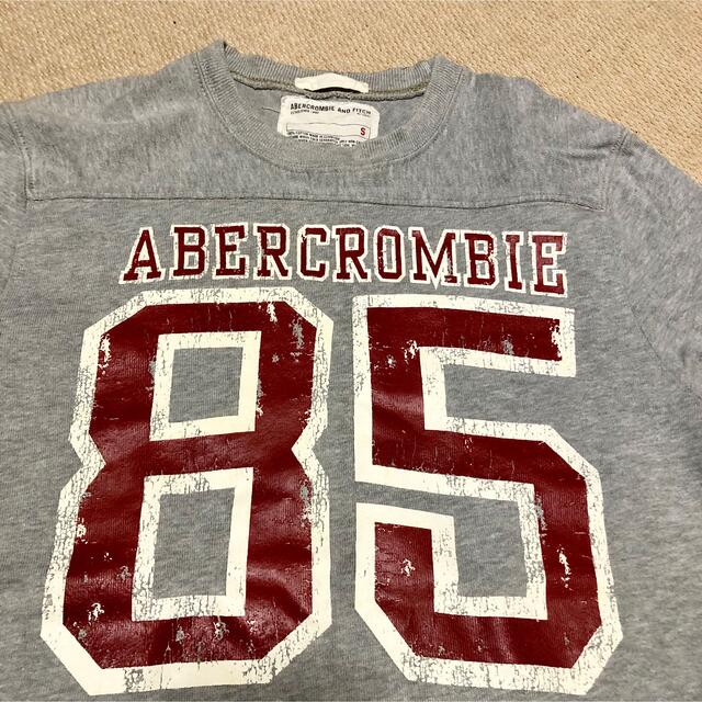 Abercrombie&Fitch(アバクロンビーアンドフィッチ)のヴィンテージ　アハクロンビー＆プィッチェ　フットボール　ジャージ メンズのトップス(スウェット)の商品写真