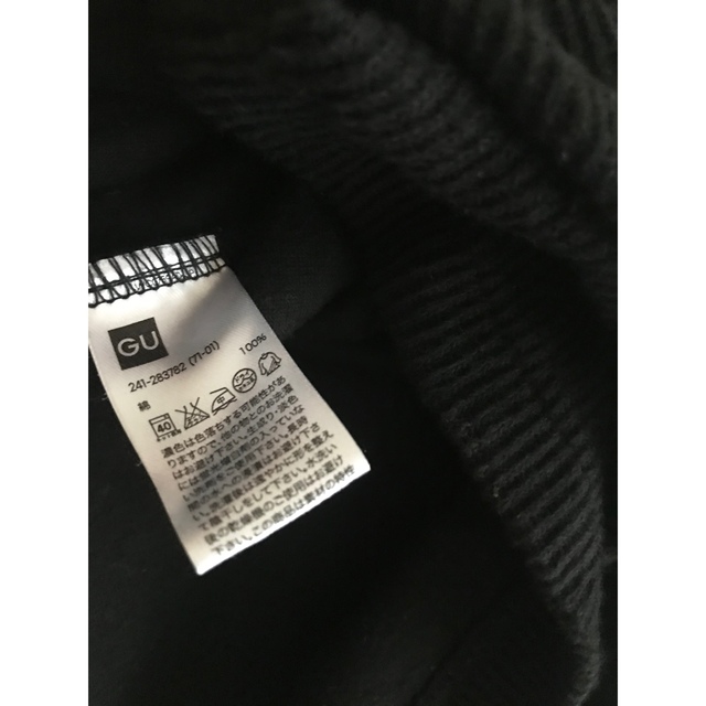 GU(ジーユー)のGU Ｖネックステップドヘムプルオーバー　(長袖)ＲＧ　ブラック　黒　トップス レディースのトップス(カットソー(長袖/七分))の商品写真