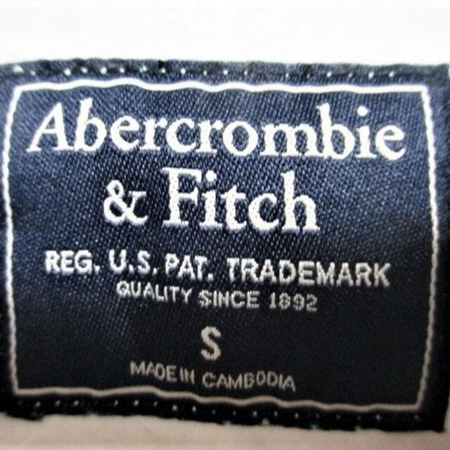 Abercrombie&Fitch(アバクロンビーアンドフィッチ)の☆アバークロンビーアンドフィッチ アバクロ ロゴ プルオーバー パーカー 裏起毛 メンズのトップス(パーカー)の商品写真