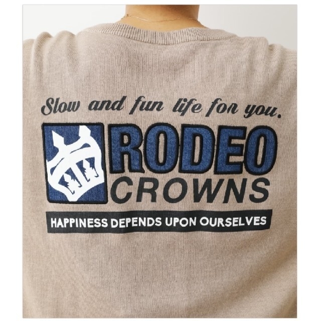 RODEO CROWNS WIDE BOWL(ロデオクラウンズワイドボウル)のRCWB デニムアップリケVネックニットトップス レディースのトップス(ニット/セーター)の商品写真