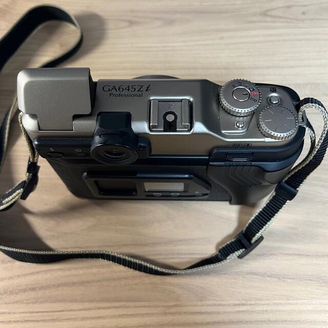 富士フイルム(フジフイルム)のFUJIFILM GA645zi   スマホ/家電/カメラのカメラ(フィルムカメラ)の商品写真