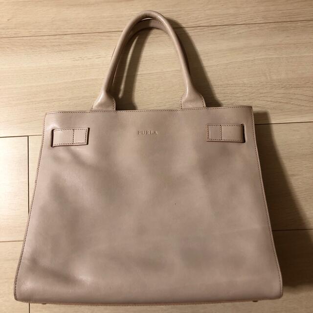 早い者勝ち！FURLA ハンドバッグ