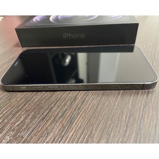 iPhone(アイフォーン)のアップル iPhone12 Pro 128GB グラファイト おまけ付き スマホ/家電/カメラのスマートフォン/携帯電話(スマートフォン本体)の商品写真