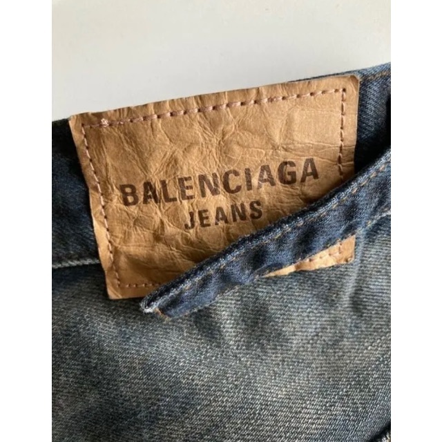 Balenciaga(バレンシアガ)のBALENCIAGA DESTROYED SKATER JEANS メンズのパンツ(デニム/ジーンズ)の商品写真