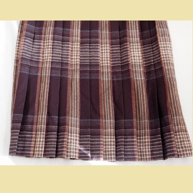 LAURA ASHLEY(ローラアシュレイ)のLAURA ASHLEY キルトスカート 茶チェック レディースのスカート(ロングスカート)の商品写真
