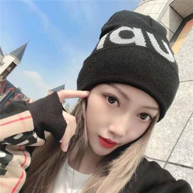 Supreme Big Logo Beanie Black