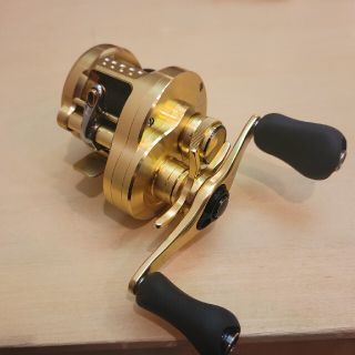 シマノ(SHIMANO)のカルカッタコンクエスト 101   現行 最終値下げ(リール)