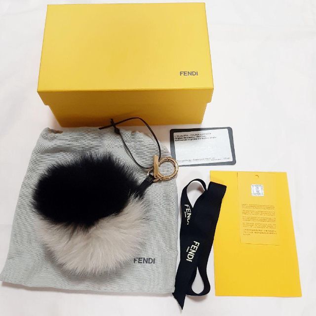 限定特価 FENDI ポンポンチャーム 3broadwaybistro.com