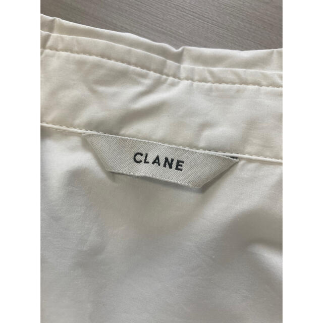 CLANE(クラネ)のCLANE  ROUND SLIT BELL SLEEVE SHIRT レディースのトップス(シャツ/ブラウス(長袖/七分))の商品写真