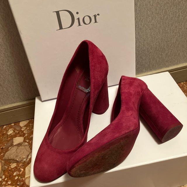 Christian Dior(クリスチャンディオール)のDIOR パンプス　美品　値下げ レディースの靴/シューズ(ハイヒール/パンプス)の商品写真