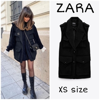 ザラ(ZARA)のZARA　ポケットベスト　XSサイズ　ブラック(ベスト/ジレ)