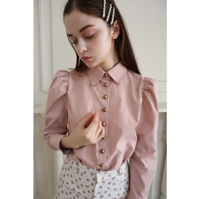 é button blouse pink