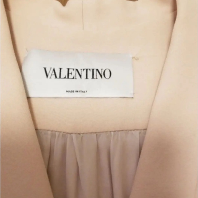VALENTINO(ヴァレンティノ)の【ヴァレンティノ】上品なワンピース レディースのワンピース(ひざ丈ワンピース)の商品写真