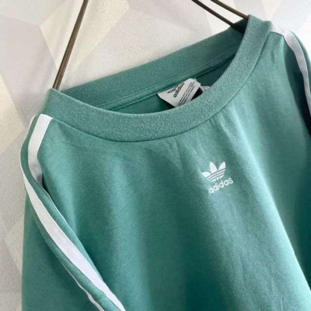 【アディダス】3XLサイズ刺繍センターロゴ スウェットトレーナー緑adidas