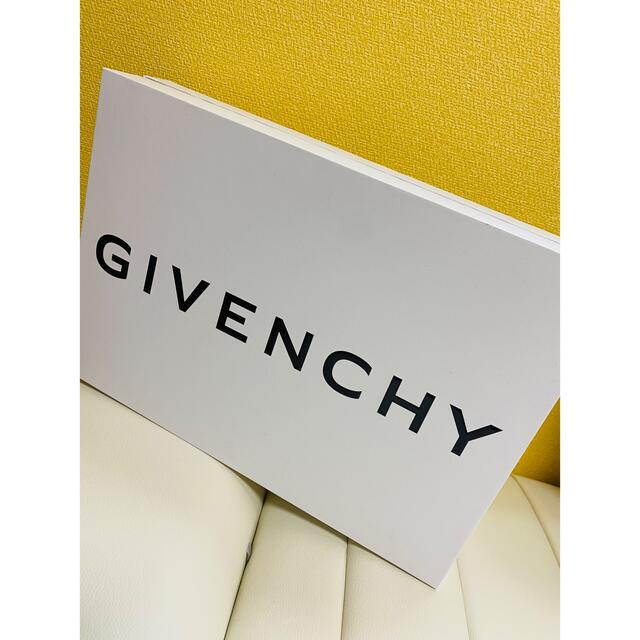 GIVENCHY(ジバンシィ)のGIVENCHY キャップ プレゼントに✩.*˚ メンズの帽子(キャップ)の商品写真