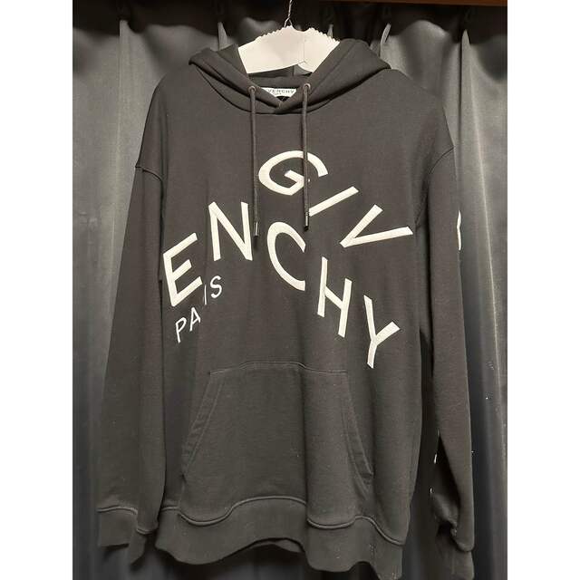 新作からSALEアイテム等お得な商品満載 GIVENCHY エンブロイダリー