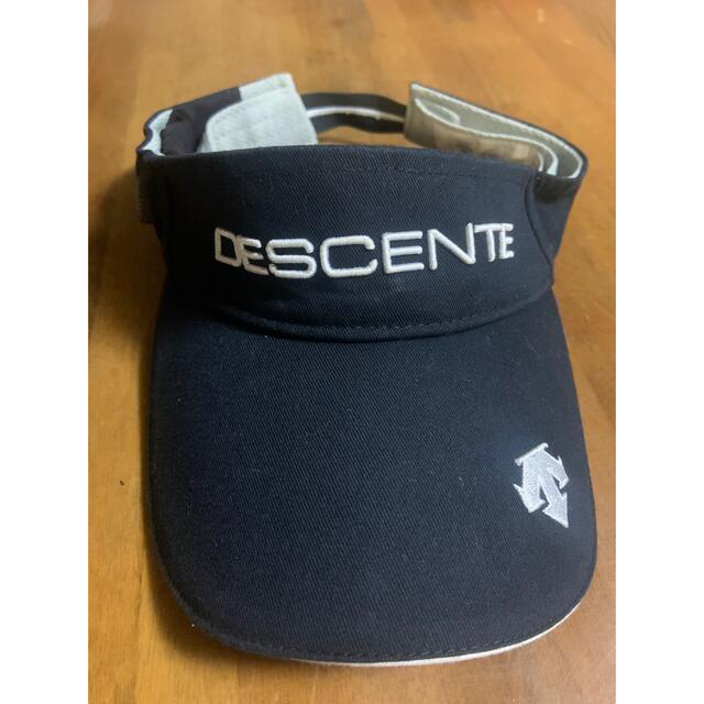 DESCENTE(デサント)のデサントゴルフ　BOAサンバイザー　ブラック メンズの帽子(サンバイザー)の商品写真