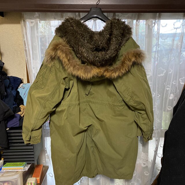 AS KNOW AS olaca(アズノゥアズオオラカ)のかーき色のフード付きコート（ファー付き） レディースのジャケット/アウター(ロングコート)の商品写真