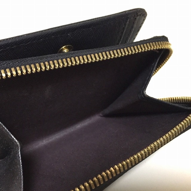 A.P.C(アーペーセー)のアーペーセー 2つ折り財布 - 黒 レザー レディースのファッション小物(財布)の商品写真