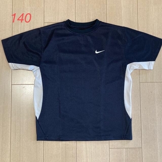 ナイキ(NIKE)のNIKE（ナイキ）140サイズ　速乾性Tシャツ(Tシャツ/カットソー)