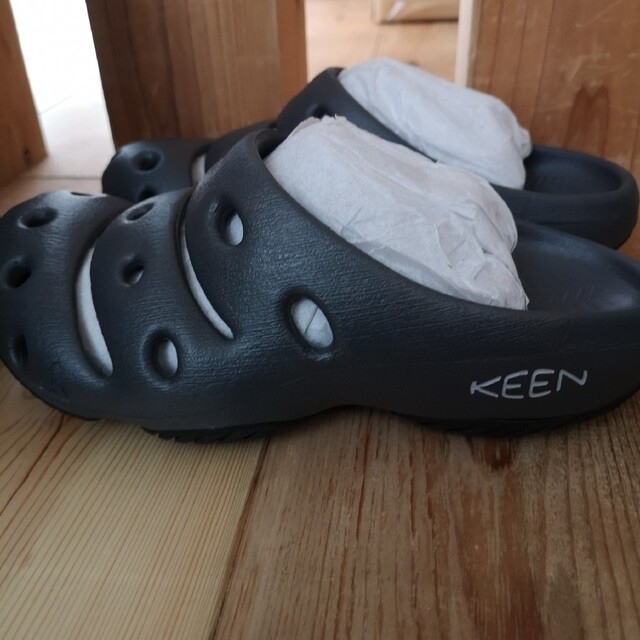 KEEN(キーン)の【KEEN】[キーン] サンダル YOGUI ヨギ レディース レディースの靴/シューズ(サンダル)の商品写真