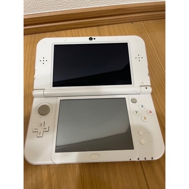 【再値下げ中】Newニンテンドー3DS LL パールホワイト 任天堂 本体