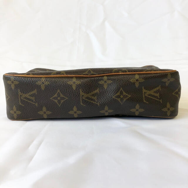 LOUIS VUITTON(ルイヴィトン)のルイ ヴィトン　コンピエーニュ23　クラッチバッグ　M51847 モノグラム レディースのバッグ(クラッチバッグ)の商品写真