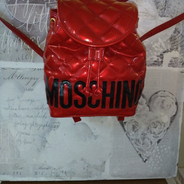 MOSCHINO　パテントリュック