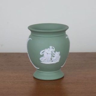 ウェッジウッド(WEDGWOOD)のウェッジウッド　ジャスパー　花瓶　セージグリーン　フラワーベース ヴィンテージ(食器)