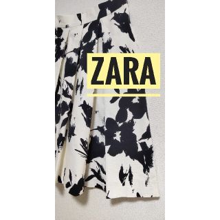 ザラ(ZARA)のザラ　花柄　モノトーン　スカート  ZARA  WOMAN(ひざ丈スカート)