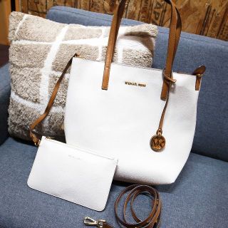 マイケルコース(Michael Kors) バイカラー トートバッグ(レディース)の マイケルコース(Michael Kors) バイカラー トートバッグ(レディース)の