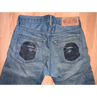 アベイシングエイプ(A BATHING APE)の★激レア★ APE バック 猿顔 ブラックカモ プリント デニム パンツ S(デニム/ジーンズ)