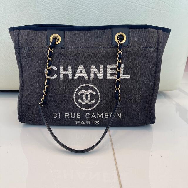 日本に CHANEL - シャネル ドーヴィル チェーン トート デニム トート ...