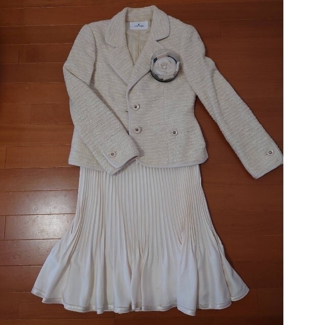 Courreges(クレージュ)のクレージュのフォーマルスーツ4点セット レディースのフォーマル/ドレス(スーツ)の商品写真