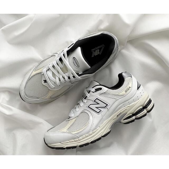 New Balance - ニューバランスML2002rq ホワイト 23.5cm 復刻の通販 by