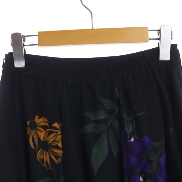 Ameri VINTAGE(アメリヴィンテージ)のアメリヴィンテージ AMANDA CIRCULAR SKIRT 花柄 スカート レディースのスカート(ロングスカート)の商品写真