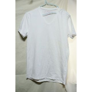 ザラ(ZARA)のプロフ必読!ZARA VネックホワイトTシャツ/ザラ高品質着心地良い良品S(Tシャツ/カットソー(半袖/袖なし))