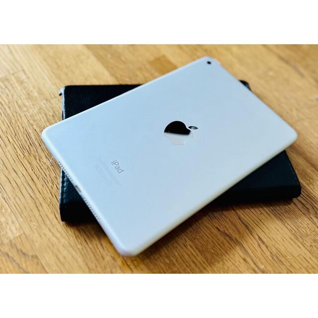 iPad(アイパッド)のiPad mini４シルバー スマホ/家電/カメラのPC/タブレット(タブレット)の商品写真