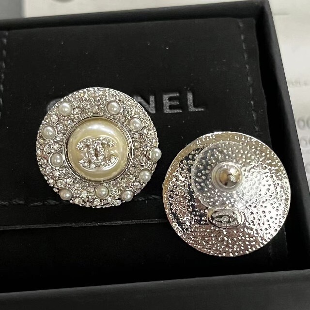 低価高品質】 CHANEL CHANEL ピアス イヤリングの通販 by Smok's shop｜シャネルならラクマ 