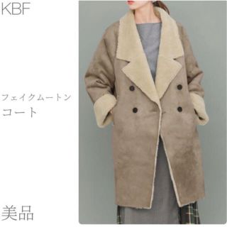 ケービーエフ(KBF)の【美品】KBF フェイクムートンコート　アウター(ムートンコート)