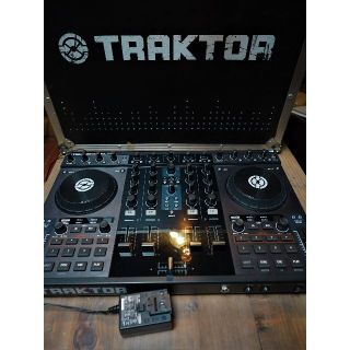 TRAKTOR KONTROL S4 フライトケース付き ライセンス譲渡(PCDJ)