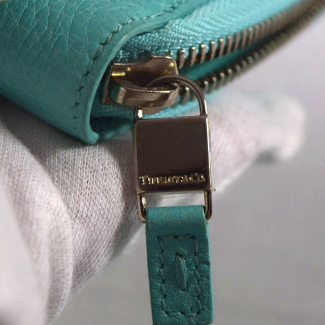 TIFFANY&Co. / ティファニー □ ラウンドファスナー 札入れ TIFFANY&Co. / ティファニー □ ラウンドファスナー 札入れ