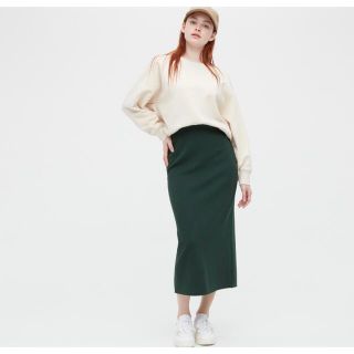 ユニクロ(UNIQLO)のストレッチダブルフェイスナロースカート(ロングスカート)